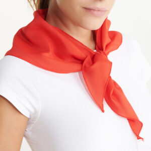 Bandana triangolare 100x50 cm in poliestere 60 g/m², accessorio unisex personalizzabile