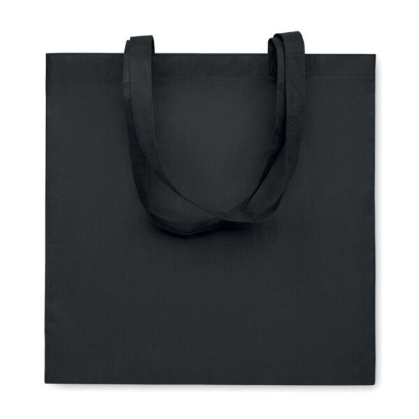 Shopper in tnt rpet