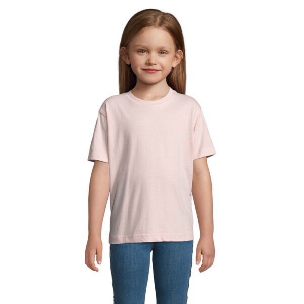 Medium pink